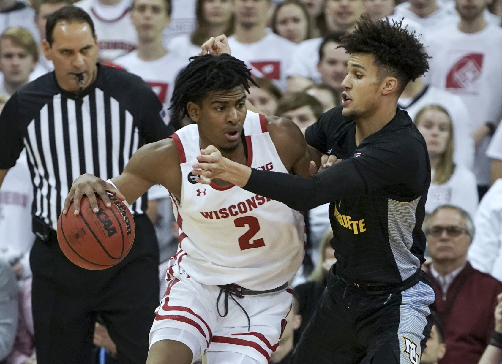 Badgers 77, Golden Eagles 61